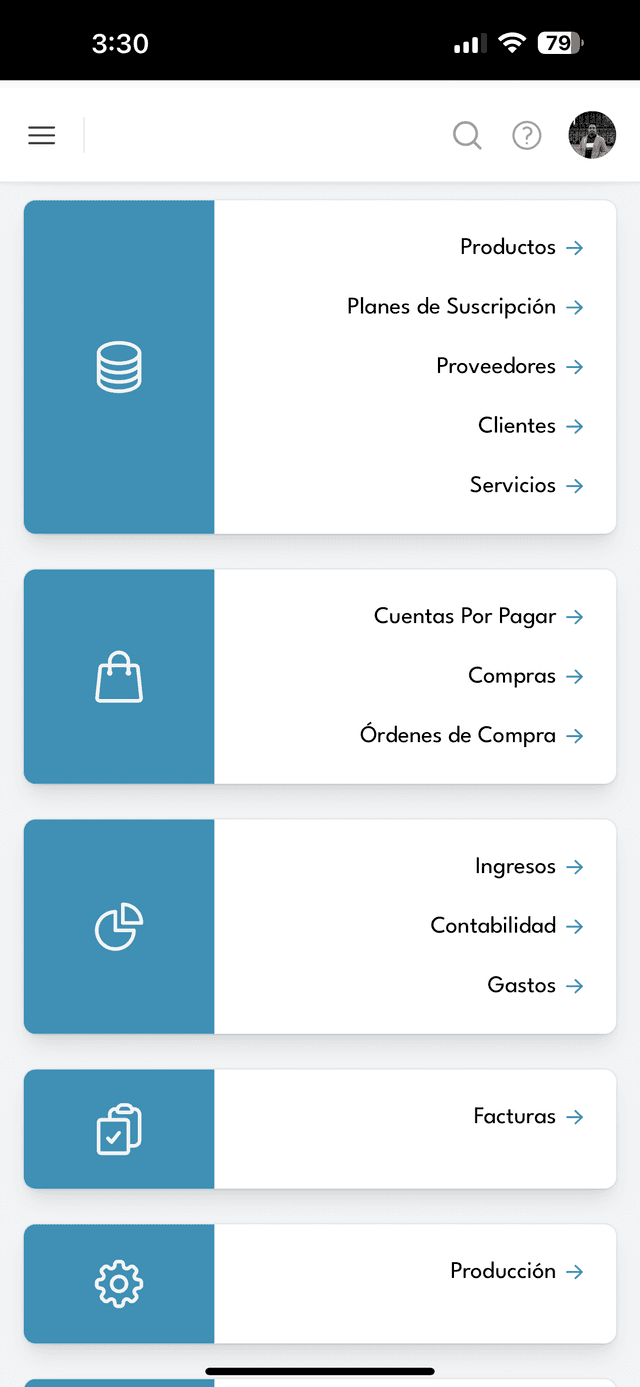 Screenshot del módulo Clientes de la app móvil de abigail
